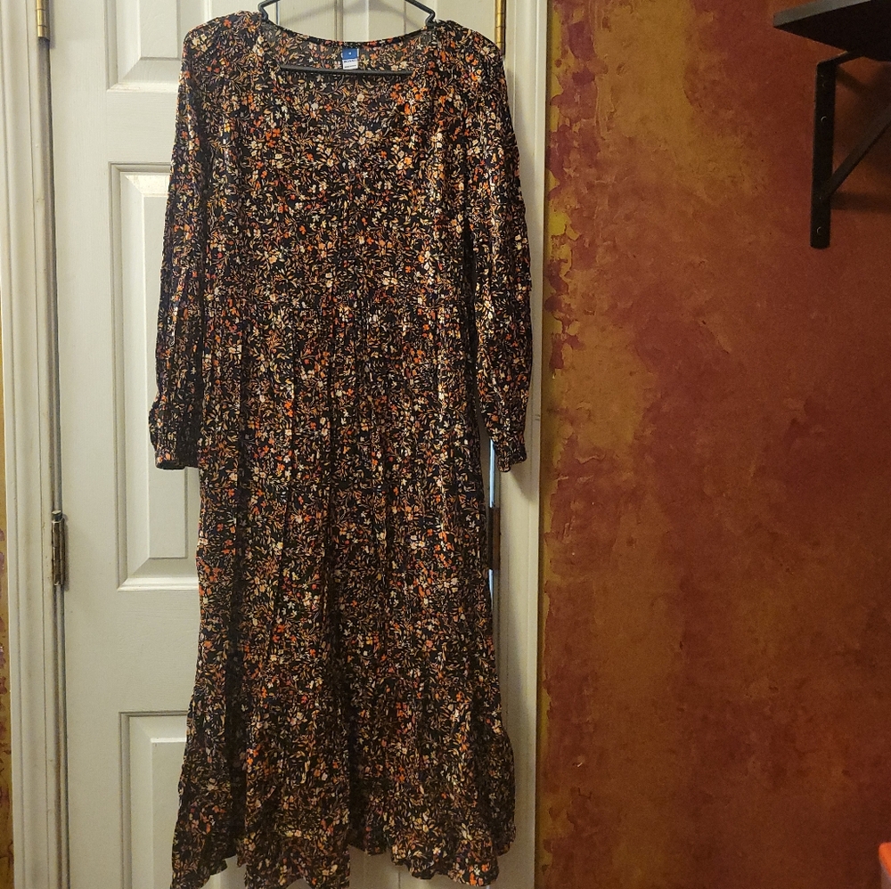 Old Navy Black and Red Ruffled Tiered Sundress